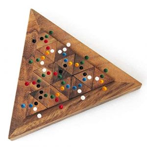 TRI MATCH jeu casse tête à partir de 10 ans difficulté 4/6. En bois massif aux normes CE marque française Le Délirant, solution fournie. Enlever puis replacer les 16 pièces en respectant les couleurs. (Le Délirant, neuf)