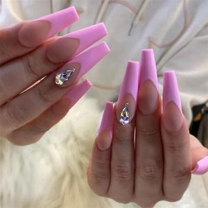 Faux ongles, ongles à presser Faux ongles longs en forme de cercueil avec colle, faux ongles marron portables avec strass, presse de Ballet, couverture complète(55) (zhangtingamz, neuf)