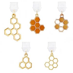 CREATCABIN 5Pcs USB C Bouchon Poussi&egrave;re Type C Couverture Poussi&egrave;re Fon d'abeille Charme Bouchon Poussi&egrave;re Type C Bouchons Anti-Poussi&egrave;re Couverture Port Charge Bouchon Protecteur avec Pendentifs (CREATCABIN FR, neuf)