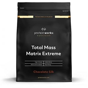 The Protein Works - Total Mass Extreme Gainer Musculation – Avec Shaker et Cuillère Doseuse Gratuite – Plus de 1000 Calories Par Portion – Chocolat Onctueux, 2kg (Slow blow deals, neuf)