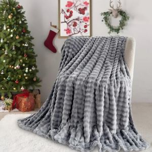 SHANNA Couverture 180x230cm, 450 GSM Epaisse Super Doux et Chaud Bulles Plaid en Velours de Lait, Plaid Fausse Fourrure Haute Qualité, Polyvalente Confortable Plaid Polaire pour Chambre Canapé Voyage (ChenyongEU, neuf)