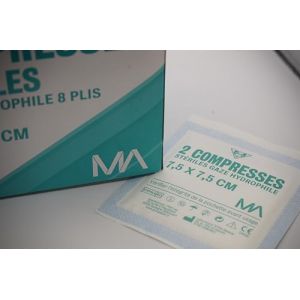 MEDIKA69- lot 600 Compresses St&eacute;riles Tiss&eacute;es ou gaze 5X5 7.5 X 7.5 10 x 10 cm &ndash; Les compresses st&eacute;riles tiss&eacute;es Medika69 sont con&ccedil;ues pour le nettoyage lot 600 (10 X 10 NON TISSE, 600, unit&eacute;) (medika69, neuf)
