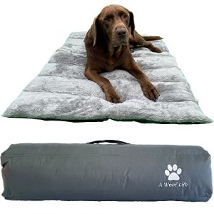 A WOOF LIFE │ Grand lit de Voyage pour Chien │ Tapis Enroulable pour intérieur et extérieur avec Base résistante à l'eau et Couverture Souple │ Idéal pour Le Jardin, Le Camping, Le Coffre de Voiture (A Woof Life LTD, neuf)