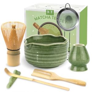 JBER Matcha Kit 7 Pi&egrave;ces, Matcha Set - Fouet &agrave; Matcha en Bambou, Bol &agrave; Matcha, Support pour Fouet, Cuill&egrave;re et Tamis, Kit Matcha pour C&eacute;r&eacute;monie du Matcha - Matcha Vert (Yicai Acoustic, neuf)