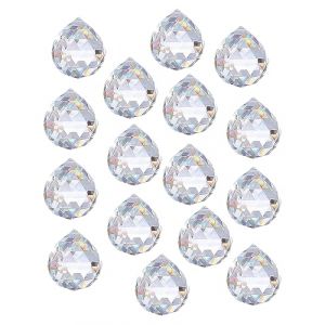 WGCHAIE Lot de 16 Cristaux &agrave; Suspendre, Prisme de Boule de Cristal Clair Pendentif Attrape, Soleil Mariage Maison Feng Shui Attrape pour Lustre, Pendentif, Fen&ecirc;tre, Jardin, 20 mm (Laicai Global Store, neuf)