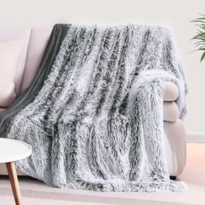 KANKAEU Couverture moelleuse en fausse fourrure ultra douce, confortable et chaude, à utiliser comme jeté de canapé, couverture en laine ou couvre-lit, gris dégradé, 130 x 160 cm (IcyAir-CR, neuf)