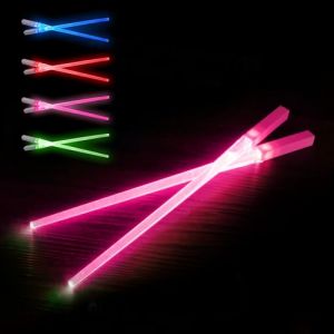 SithSticks® 2 Baguettes Lumineuses Roses | Baguette Led Sabre Laser | Couverts Lavables Réutilisables | Cuisine Chinoise & Japonaise | Idée Cadeau 100% Fun | OriginalCorner® (Original-Corner, neuf)