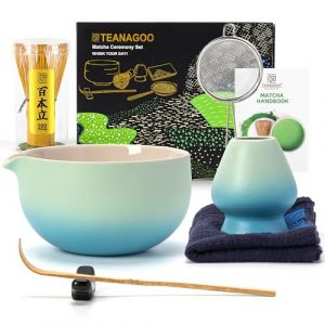 TEANAGOO Matcha Kit (7pcs) Set de fouet &agrave; matcha Bol &agrave; matcha avec bec verseur Fouet &agrave; matcha en bambou (Chasen) Pelle (Chashaku) Support de fouet &agrave; matcha Set de pr&eacute;paration.N31,Bleu d&eacute;grad&eacute; (TEANAGOO, neuf)