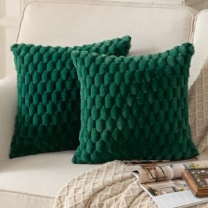 Mandioo Lot de 2 Super Doux Peluche Moelleux d&eacute;coratif Housses de Coussin Fausse Fourrure Laine Velours Taie d'oreiller Canap&eacute; Chambre &agrave; Coucher Le Salon Vert fonc&eacute; 65 x 65 cm (Mandioo_eur, neuf)