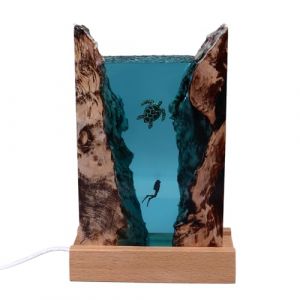 Leapiture Divers Tortue Lampe en r&eacute;sine Plongeur Tortue Veilleuse C&acirc;ble USB Oc&eacute;an Lampe en r&eacute;sine Lampe de Bureau en R&eacute;sine Lampe de Chevet en R&eacute;sine D&eacute;coration Veilleuse pour (Lusiyik, neuf)