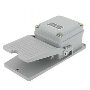 NICCOO Interrupteur à Pédale, Antidérapante Interrupteur au Pied Industriel LT3 Commutateur de Pied Aluminium Gris Contacteur De Pedale 220V/380V 15A IP62 Pédale Momentanée Contacts (AnQuanh, neuf)