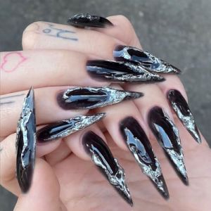 Auriselle 24 pi&egrave;ces 12 tailles Set d'ongles &agrave; coller Mod&egrave;le long et pointu noir Motif irr&eacute;gulier argent&eacute; Tips Ongles &agrave; coller Faux ongles longs Faux Femmes, noir (O&Uuml; ESTFOXGG, neuf)