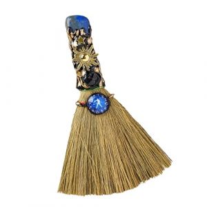 Balai d'autel de sorci&egrave;re en cristal &ndash; Balai magique de sorci&egrave;re fait main, avec des cristaux naturels d'am&eacute;thyste pour la gu&eacute;rison et des signes du zodiaque, M&eacute;ditation & Gu&eacute;rison (Balance) (KUANGLIN-EU, neuf)