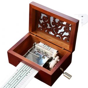 Cuzit Bo&icirc;te &agrave; musique &agrave; manivelle en bois grav&eacute;e avec mouvement 15 notes &agrave; monter soi-m&ecirc;me avec un poin&ccedil;on 14 feuilles de papier vierge et 16 feuilles de papier &agrave; musique (Cuzit, neuf)