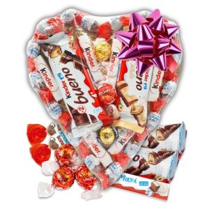 C&oelig;ur de Chocolat avec Kinder Bueno, Kinder Shoko-bons, Kinder Chocolat et Chocolats Lindt. Cadeau pour les couples. [IAMI] (Distribuciones Plasencia, neuf)