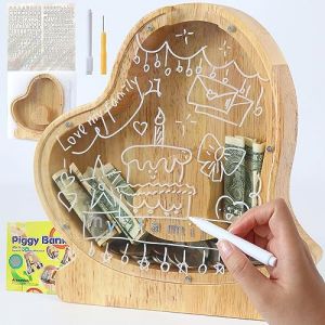 Lakpopya Tirelire en Bois Grande pour Enfant Adulte Tirelire Cochon Personnalisée de Lettres A-Z avec Zone Cible Tirelire Billet Transparente Créative pour Cadeau Décoration Baptême (Coeur-1) (Never fail, neuf)