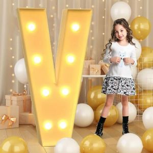 Lettre V géante de 120 cm avec lumières LED, panneau lumineux en mosaïque de chapiteau, spots de lettres LED pour la Saint-Valentin, anniversaire, Noël et Nouvel An (TaiYuanCaiYiDianZiShangWuYouXianGongSi, neuf)