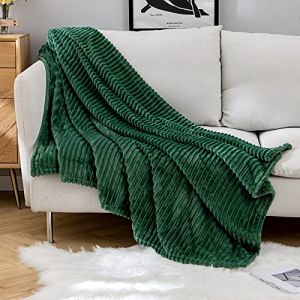 MIULEE Couverture Plaid Flanelle Velours Canapé Chambre Sofa Peut Ëtre Utilisé dans 4 Saisons 1 Pièce Douce Fourrure Polaire Douce et Chaude Voilage Bébé 220X240CM Vert Foncé (MIULEE HOME, neuf)