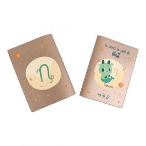 Prot&egrave;ge carnet de sant&eacute; personnalis&eacute;, id&eacute;e cadeau personnalisable b&eacute;b&eacute;, cadeau naissance original, Housse carnet de sant&eacute; Signe Capricorne - CL0019j (Nacr&eacute; Ambre) (MARQUAGE UNIQUE, neuf)