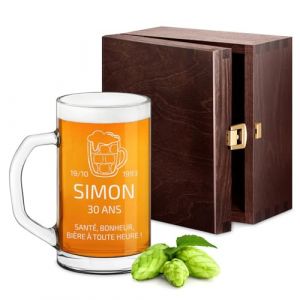 Maverton Chope &agrave; Bi&egrave;re Grav&eacute;e - 640ml Verre a Biere avec Anse - pour Amateur de Bi&egrave;re - Cadeau Anniversaire Homme - Idee Cadeau Homme - Verre personnalisable pour lui - Anniversaire (MAVERTON, neuf)