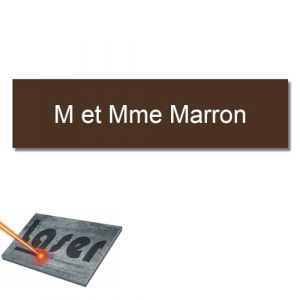 Plaque gravée pour nom boîte aux lettres autocollante 10x2,5cm personnalisée 1 à 3 lignes Marron (my-goodprice, neuf)