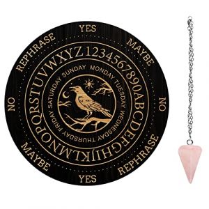 AHANDMAKER Planche à Pendule Corbeau de nuit, 7.8'' Tableau de Métaphysique de Radiesthésie Tableau Sculpté en Bois avec Collier de Pendule en Cristal Divination pour Kit de Fournitures D'Autel Wiccan (AHANDMAKER EU, neuf)