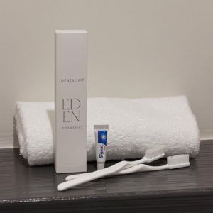 Kit Dentaire Hôtel – Lot de 100 : 2 Brosses à Dents + 1 Dentifrice Signal 5g par Kit – Dental Kit Individuel pour Hôtels, Airbnb, Gîtes – Emballage Recyclable – Eden Cosmetics (Eden - cosmetics, neuf)