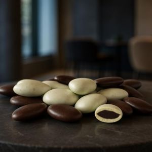 Drag&eacute;es chocolat dubai style 1kg - pas cher - environ 190 drag&eacute;es 71% de cacao & cr&egrave;me de pistache chocolat duba&iuml; - Fabrication artisanale en France (Variaiton Vert mouchet&eacute; et Chocolat, 1kg) (CHOCODIC Ma&icirc;tre artisan chocolatier depuis 1995, neuf)