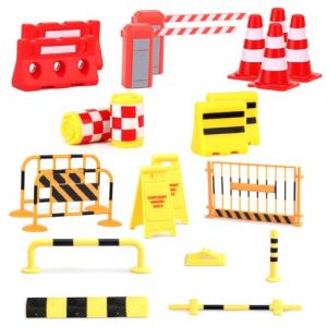 XURJUMI 22 Pieces Mini Panneau Signalisation Mini Panneaux de Circulation Jouets Miniatures Panneaux de Blocs Routiers Jouets Miniatures Cone de Chantier Cone de Signalisation (SENXING UOH LTD, neuf)