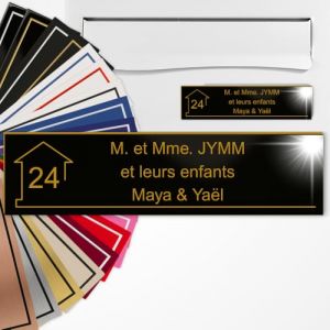 Plaque Boîte aux Lettres Personnalisée 10x2,5 cm adhésive en PVC – Gravure Laser – 22 Couleurs – Avec ou Sans Motif (Noir brillant texte or) (Nice Marketing Digital, neuf)