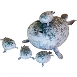 KUKUShining Peluche Phoque, Adorable Animal en Peluche avec 4 Bébés Phoques Douces Et Potelées Jouet pour Câliner Et Jouer (KAKUKAKA, neuf)