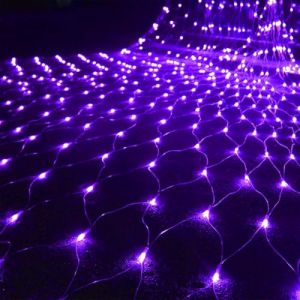 SUAVER Guirlande lumineuse 672 LED - Filet lumineux &eacute;tanche &agrave; piles - Rideau lumineux d&eacute;coratif - Lumi&egrave;re de No&euml;l - Rideau de terrasse - Pour sapin de No&euml;l, pelouse, buissons (violet, 6 x 4 m) (SUAVER Direct, neuf)