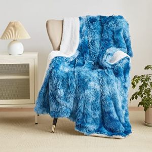 Wajade Couverture en Fausse Cachemire Fourrure en Peluche,Bleu Blanc Crème Plaid Polaire, Couverture Polaire Fourrure Haute Qualité, Poil Long Douce et Confortable, Plaid Canape 130x160cm (Wajade FR, neuf)