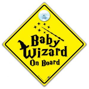 Panneau « Baby Wizard on Board », « Little Wizard Baby on Board », autocollant pour voiture avec ventouse 14 cm x 14 cm (iwantthatsigncom, neuf)