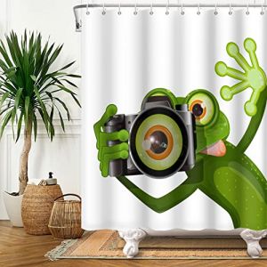 SDOTPMT 180x180cm Mignon Dr&ocirc;le Grenouille Rideau de Douche Photographe Grenouille Grand Regard Prise d'une Photo Animal Blanc Rideau de Baignoire pour Enfants Salle Bains Polyester avec Crochets (SDOTPMT, neuf)