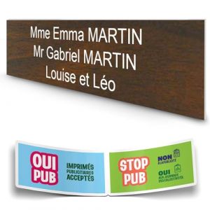 DECOHO - Plaque Boite aux Lettres personnalisée adhésive 100x25mm - Effet Bois foncé - 3 Lignes Gravure Laser - Stickers Stop Pub offerts - Marron (DECOHO, neuf)