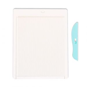 Craftelier - Mini planche &agrave; marquer + plieuse turquoise + guide pour cr&eacute;er des enveloppes | Id&eacute;al pour le scrapbooking et l'artisanat | Dimensions en cm et pouces | Taille 21,4 x 16 cm (Craftelier, neuf)