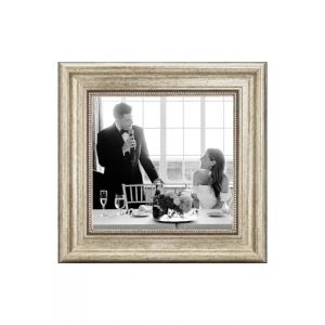 CABBEL Cadre photo 20x20 cm Argent – Style Baroque Vintage – Pour affiches, photos et certificats – Verre acrylique incassable – Élégant & décoratif – Idéal pour salon, bureau ou galerie (Seller4Ever, neuf)