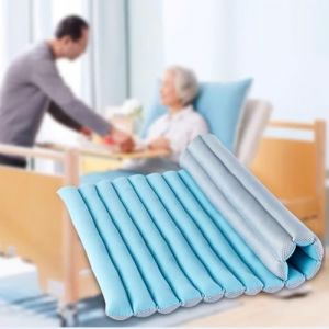 G&eacute;n&eacute;rique Matelas Anti-Escarres &Agrave; Compression Contre Les Coussin Respirant pour Le Coccyx des Personnes &Acirc;g&eacute;es Pr&eacute;vention des Escarres Utilisable &Agrave; L'h&ocirc;pital en Fauteuil Roulant,Blue a,90&times;70cm (XL-HSAEY, neuf)
