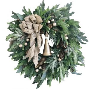 KOIUEYW Couronne de No&euml;l 60 cm, Couronne de No&euml;l Artificielle avec Noeud Papillon et Cloche, D&eacute;coration pour Porte D'entr&eacute;e Chemin&eacute;e Bureau F&ecirc;tes et D&eacute;coration Mural (Vert) (GZFhome, neuf)