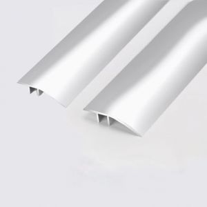 Lot de 2 Rampe de Seuil Aluminium Seuil de Porte Barre de Seuil Rattrapage Bande de Transition Profil&eacute; de Transition,Convient pour Pente de 6-12mm(Argent, 0.9m&times;4.3cm) (ZYDZ-eu, neuf)