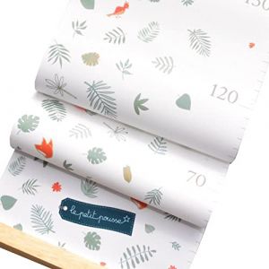 Toise murale enfant en toile, à suspendre avec baguettes en bois, inscriptible et pliable pour mesurer votre enfant (Forêt et renards - vert/rouille) (Le Petit Pousse, neuf)