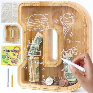 Lakpopya Tirelire en Bois Grande pour Enfant Adulte Tirelire Cochon Personnalisée de Lettres A-Z avec Zone Cible Tirelire Billet Transparente Créative pour Cadeau Décoration Baptême (D) (Never fail, neuf)