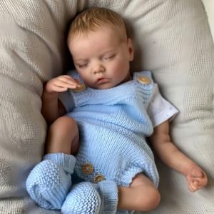 MAIHAO Poupée Reborn Garcon 18 Pouces Realiste Baby Vrai Poupon Lifelike Bébé Poupée Corps en Tissu Doux Poupées Réincarnées Vraie Poupée Yeux Fermés Fille (Bleu) (XUANXUAN521, neuf)
