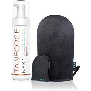 Autobronzant Primé TanForce et Gant Autobronzant Noir - (250 ml) Autobronzant Visage Invisible pour Résultat Naturel Durable - Autobronzant Mousse pour un Teint Hâlé Brun Foncé avec gant MegaMitt (NYK1 Secrets, neuf)
