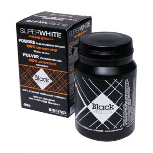 SUPERWHITE - Biosynex - Poudre de Blanchiment Dentaire au Charbon Actif - Poudre Blancheur Végétale à Base de Noix de Coco - 100% Naturelle - 40G (LABOTC, neuf)