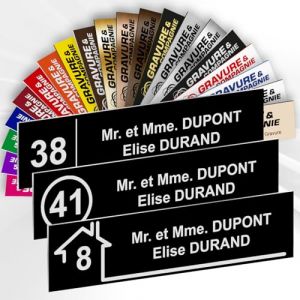 Plaque Boite Aux Lettres Adhésive PVC Avec Numéro – Plaque Gravée À Personnaliser 10 x 2,5 cm – 20 Couleurs Disponibles (Noir) (GRAVURE ET COMPAGNIE, neuf)