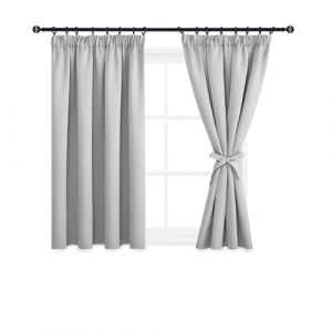 DWCN Rideau Occultant avec Cravates Rideau- Rideau Thermiques Galon Fronceur sans Percage, Rideaux et Draperies Intérieurs Décoration pour Cuisine Maison, L 140 x H 145 cm, 2 Panneaux, Gris Argent (DWCN EU, neuf)
