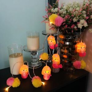 Riaxuebiy Guirlande Lumineuse Sirène 1,65 m 10 LED Boule En Peluche Sirène Veilleuse À Piles Guirlande Lumineuse Intérieur Chambre D'enfant Noël Sirène Fête Décor (Riaxuebiy, neuf)