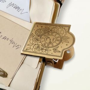 ANATTASOUL Clip de Carnet de Voyage en Laiton Vintage Horloge Fleur, Pince Journaling M&eacute;tal Book Clip D&eacute;corative pour Journal, Carnet, Livre et Marque-page (ANATTASOUL FR, neuf)